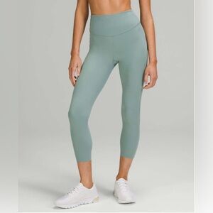 Lululemon Base Pace High-Rise Crop 23" in Misty Glade Size 4